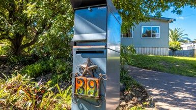  at 39 Tetley Road, Surfdale, Waiheke Island