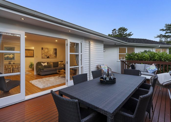  at 11 Powrie Street, Glenfield, North Shore City, Auckland