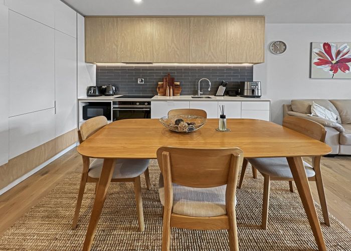  at 102/32 Anzac Road, Browns Bay, North Shore City, Auckland