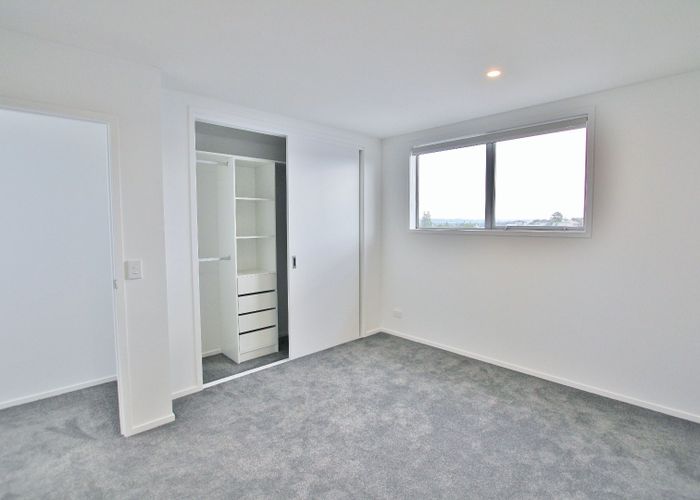  at 6/42 Kaikoura Street, Henderson, Waitakere City, Auckland