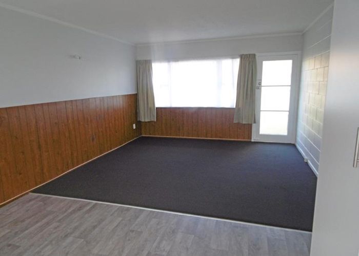  at 1/124 Kolmar Road, Papatoetoe, Auckland