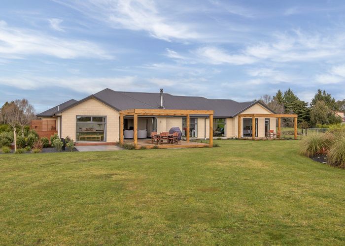 Free property data for 19 Landsborough Drive, Darfield, Darfield