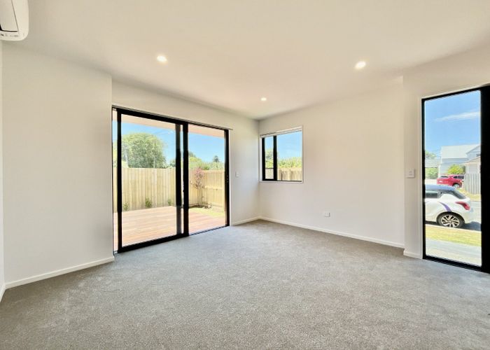  at 1/107 Smith Street, Woolston, Christchurch City, Canterbury