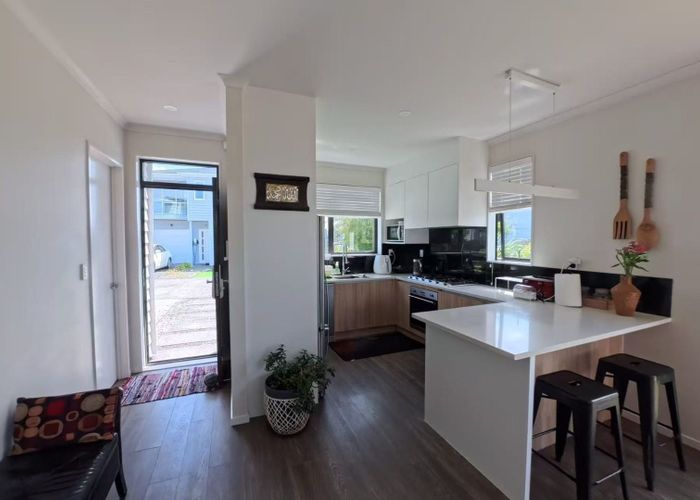  at 11 Pihoihoi Place, Hobsonville, Waitakere City, Auckland