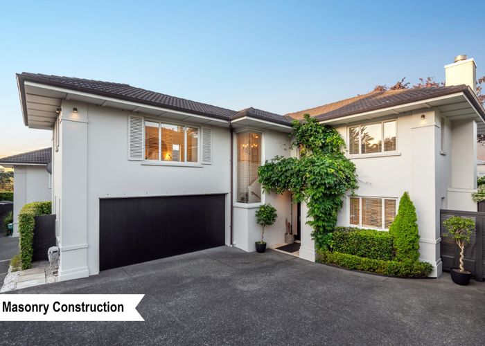  at 2/43 Byron Avenue, Takapuna, Auckland