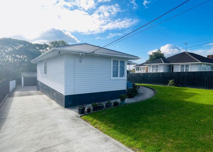  at 60 Glen Marine Parade, Glendene, Auckland