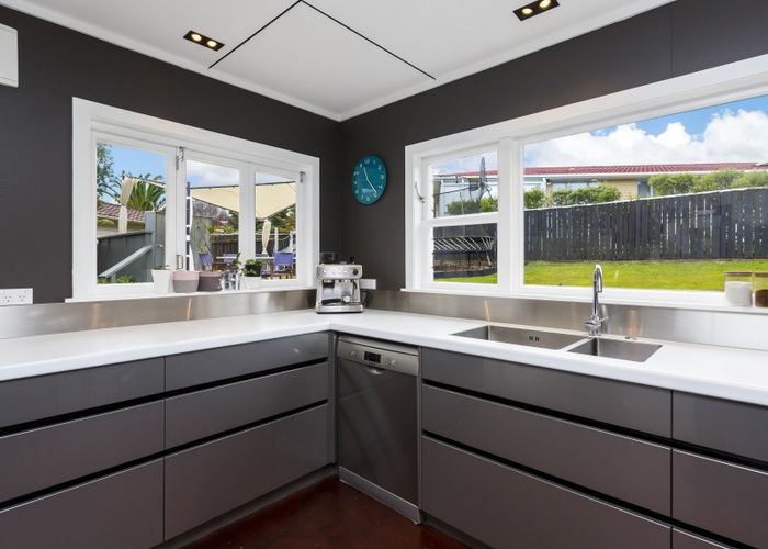  at 55 Sunbrae Drive, Silverstream, Upper Hutt