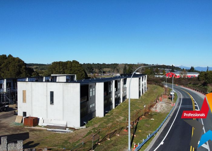  at 14/15 Keehan Drive, Hilltop, Taupo, Waikato