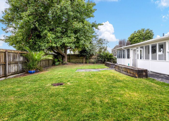  at 2/111 Florence Avenue, Orewa, Orewa