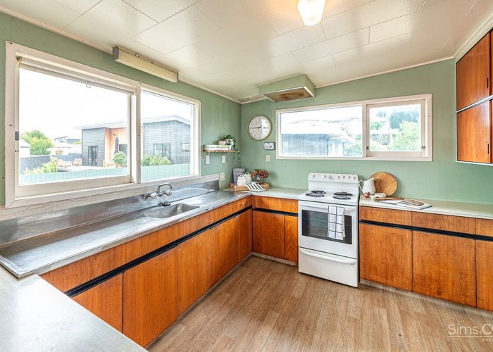  at 51 Fitzherbert Avenue, Springvale, Whanganui