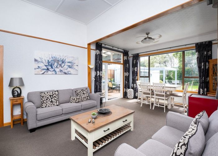  at 44 Meeanee Quay, Westshore, Napier