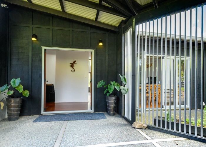  at 8 Pineview Lane, Helensville, Helensville