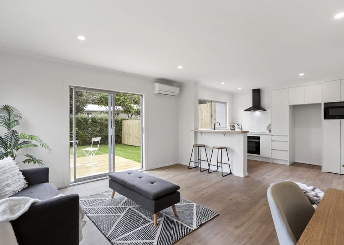  at 1/35 Riversdale Road, Avondale, Auckland