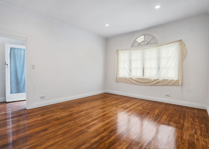  at 64 Mangere Road, Otahuhu, Auckland