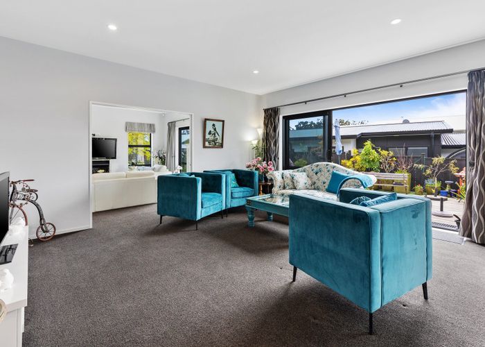  at 15 Blackwood Road, Silverdale, Silverdale