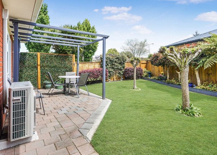  at 50 Catalina Drive, Melville, Hamilton