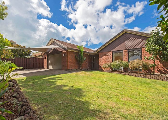 Free property data for 10 Parramatta Place, Botany Downs, Auckland