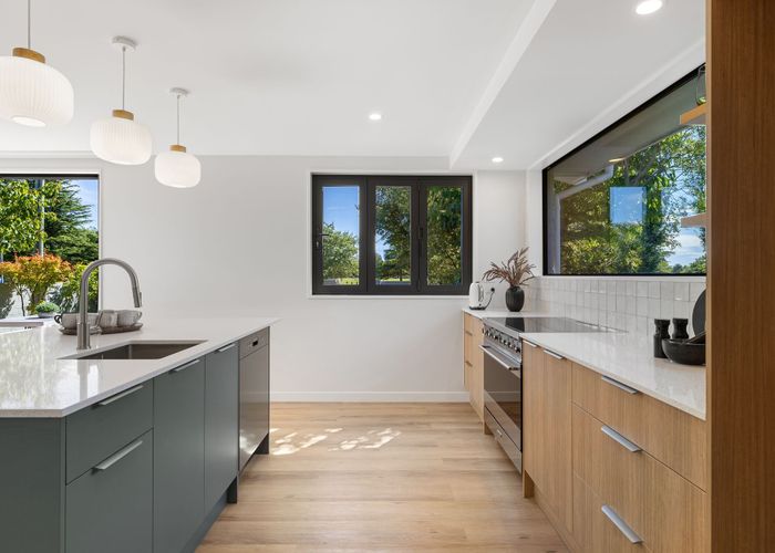  at 429 Avonhead Road, Avonhead, Christchurch