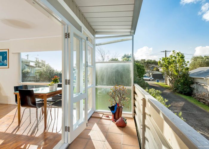  at 1/77 Old Lake Road, Narrow Neck, Auckland