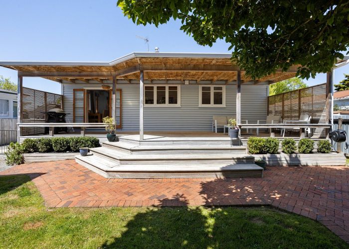  at 18 Olwyn Terrace, Dinsdale, Hamilton