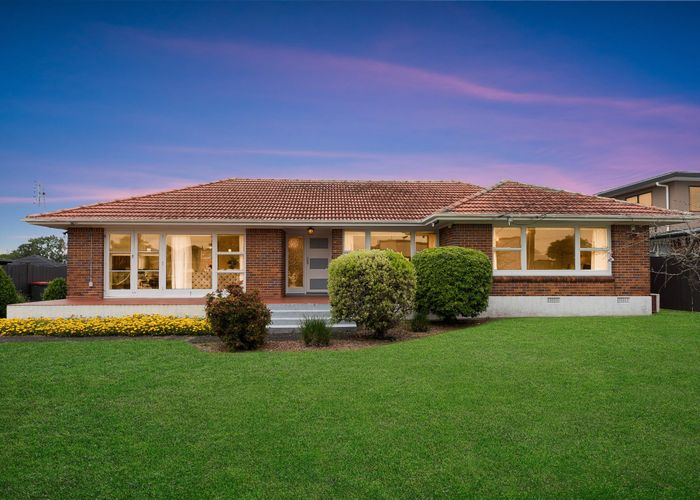  at 45 Buckingham Crescent, Manukau, Auckland