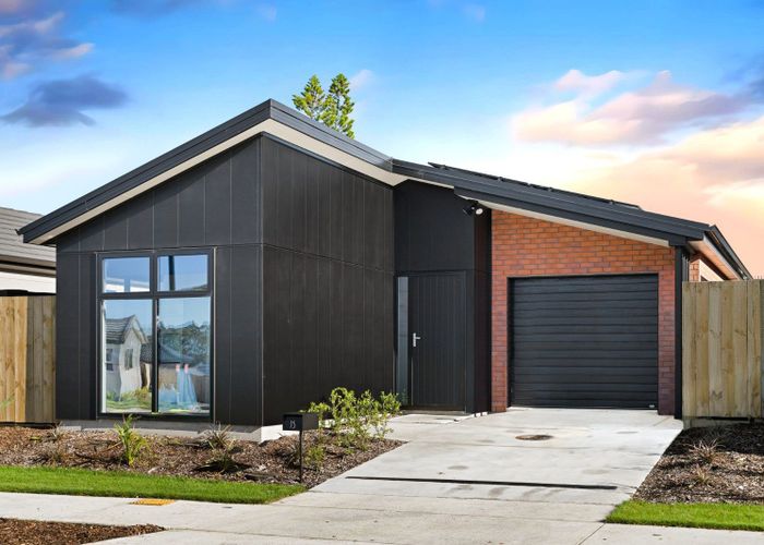  at 15 Waruhia Crescent, Rototuna, Hamilton, Waikato