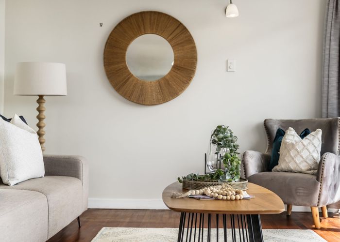  at 14 Littlejohn Street, Hillsborough, Auckland