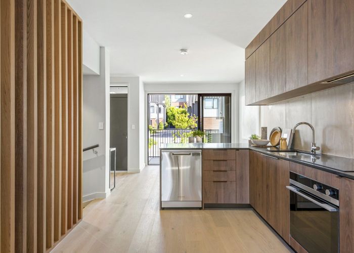  at 7C Windlass Street, Long Bay, North Shore City, Auckland