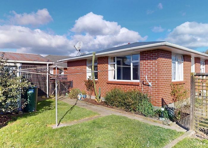  at 2/15 Clouston Park Road, Ebdentown, Upper Hutt, Wellington