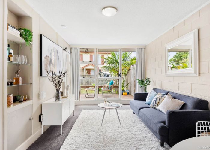  at 17/32 Blockhouse Bay Road, Avondale, Auckland