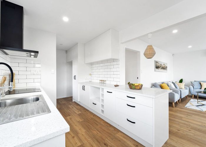  at 1/120 Sunnyside Road, Sunnyvale, Auckland