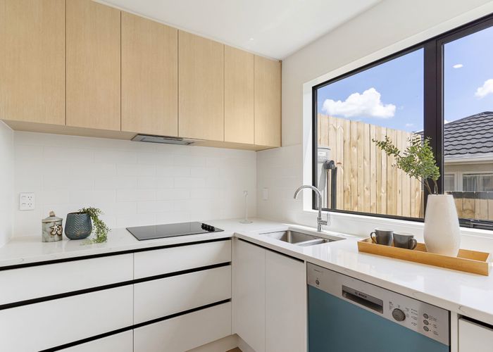  at 88A Sylvan Crescent, Te Atatu South, Auckland