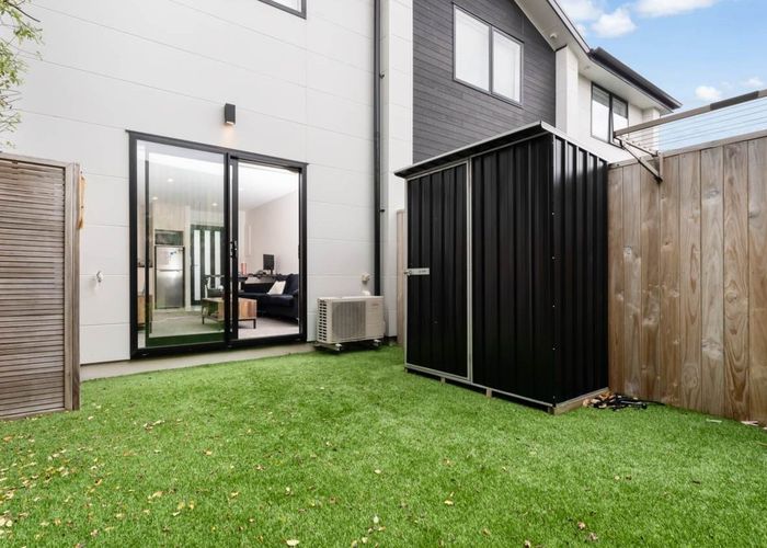  at 5/102 Millbrook Road, Sunnyvale, Auckland