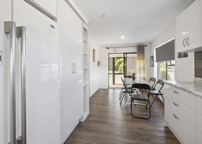  at 8B Westbrook Place, Pomare, Rotorua