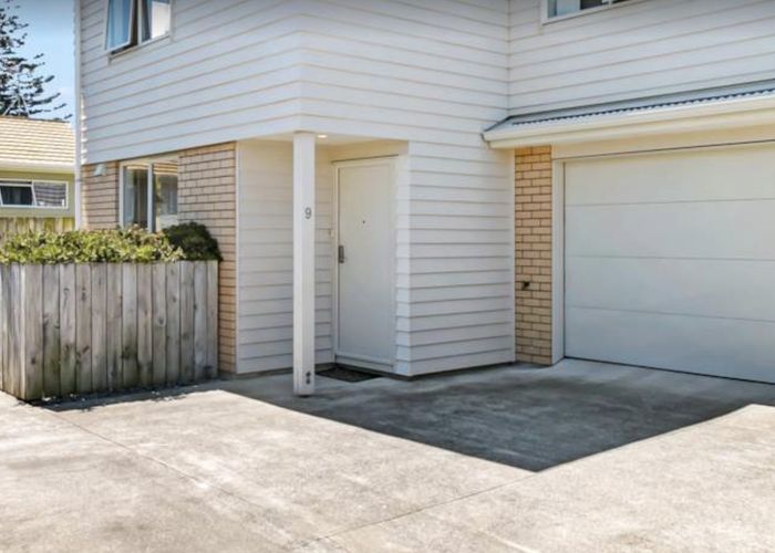  at 9 Koko Mews, Mangere Bridge, Auckland