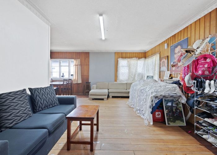  at 115 Puhinui Road, Papatoetoe, Manukau City, Auckland