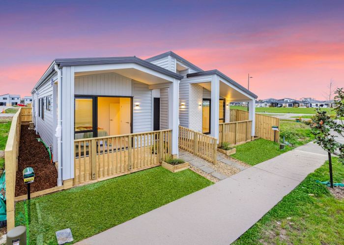  at 8 Ihi Place, Drury, Papakura, Auckland