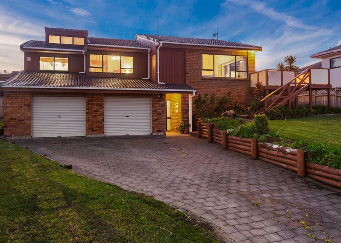  at 5 Seagrove Road, West Harbour, Auckland