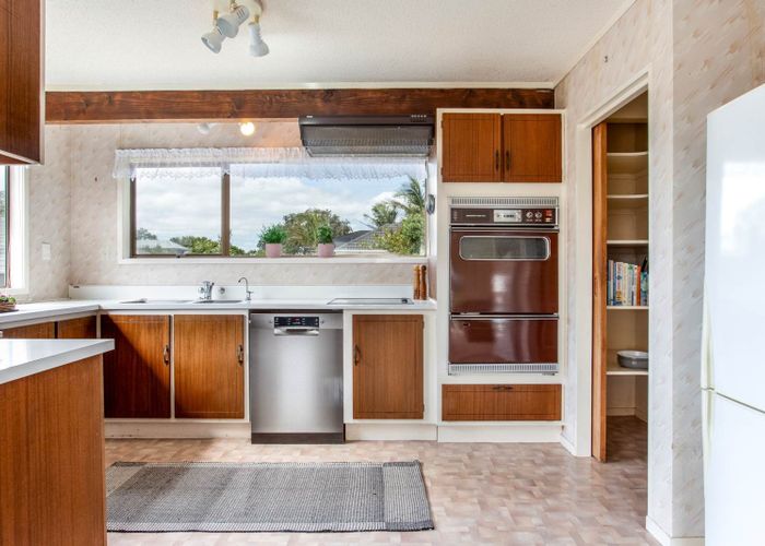  at 1/7 Scarboro Terrace, Murrays Bay, Auckland