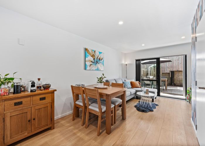  at 4/6 South Pacific Place, Henderson, Waitakere City, Auckland
