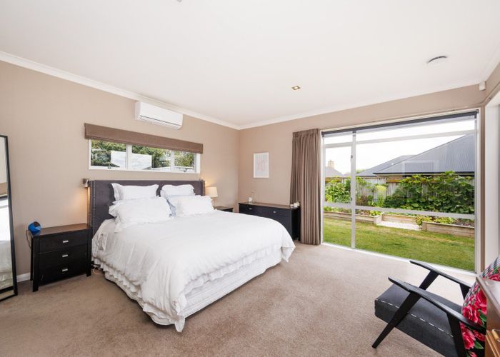  at 5 Manhattan Court, Kelvin Grove, Palmerston North