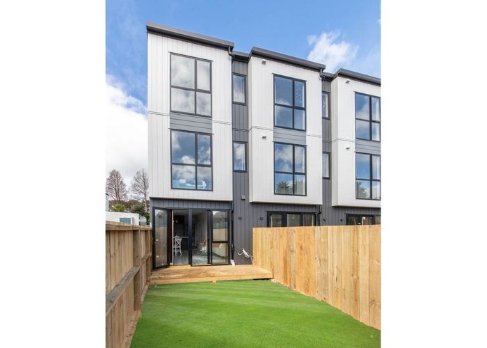  at 9/12 Highbury Street, Avondale, Auckland