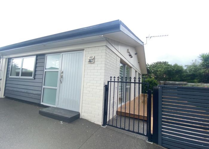  at 12A Fielding Crescent, Farm Cove, Manukau City, Auckland