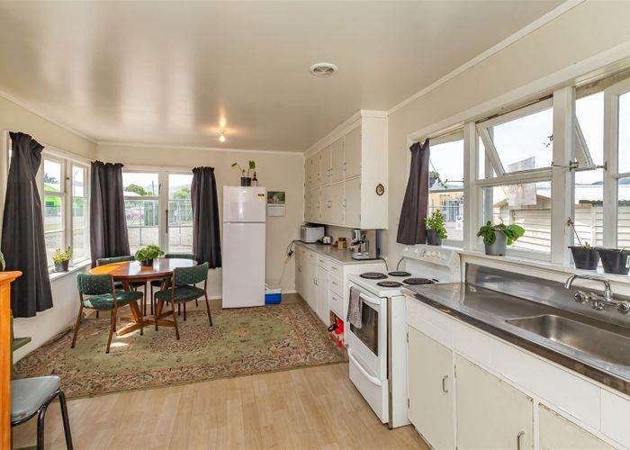  at 18 Stafford Street, Shannon, Shannon