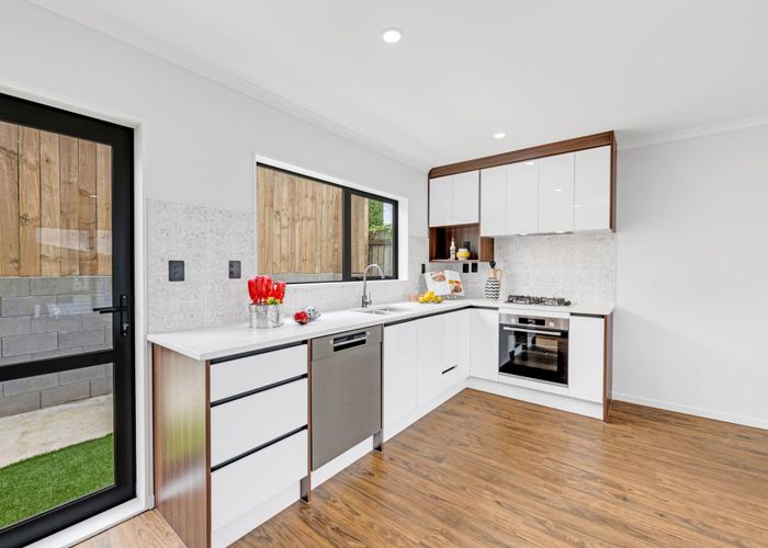  at 8/50 Tiverton Road, Avondale, Auckland City, Auckland