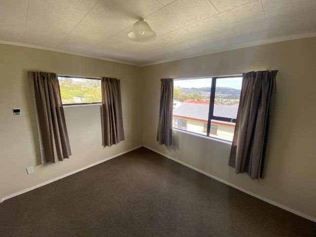  at 6 Staysail Place, Whitby, Porirua, Wellington