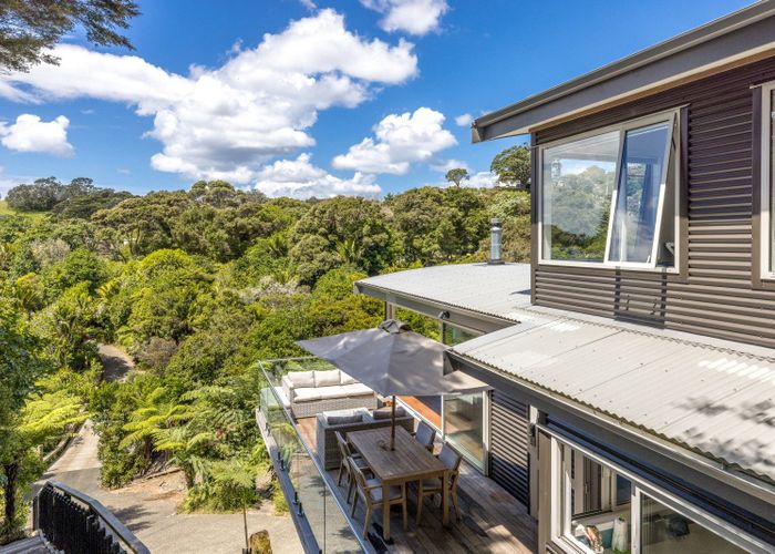  at 18 Victoria Road North, Onetangi, Waiheke Island, Auckland