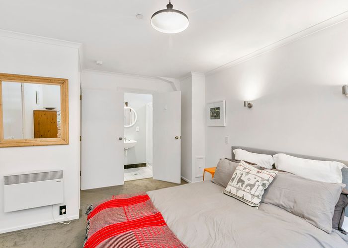  at 241/21 Left Bank, Te Aro, Wellington