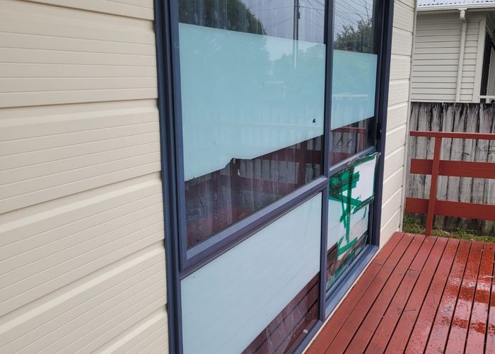  at 43 Rathgar Road, Henderson, Waitakere City, Auckland