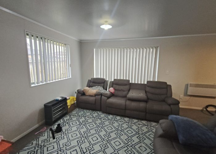  at 70 Glenveagh, Manurewa, Manukau City, Auckland